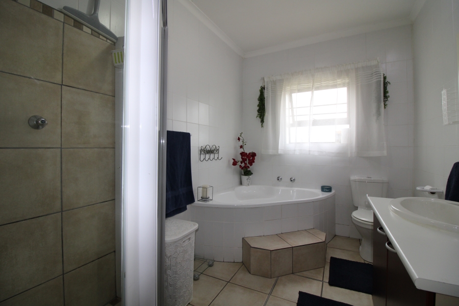 3 Bedroom Property for Sale in Rooi Rivier Rif Western Cape